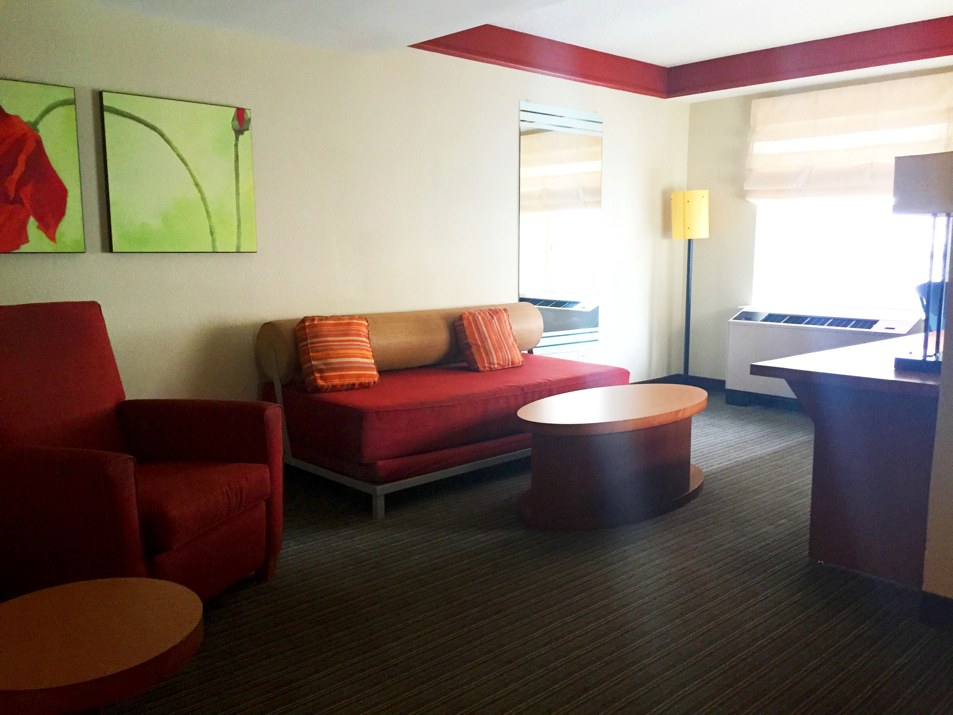 Where to Stay in New Orleans with Kids, La Quinta, Lounge